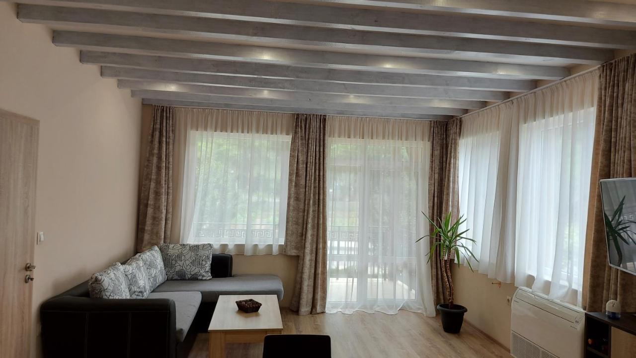 Forest Apartment サパレヴァ・バニャ エクステリア 写真